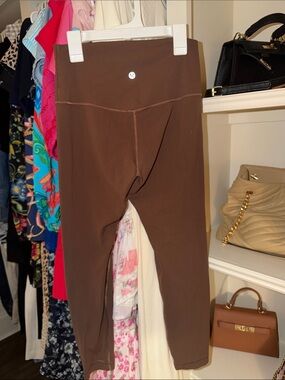 lululemon athletica Brown High-Rise crop align Leggings size 6 23”